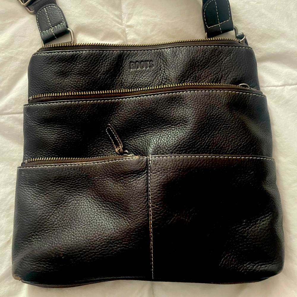 Roots purse